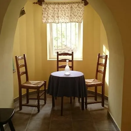 Kalikut Apartment *
